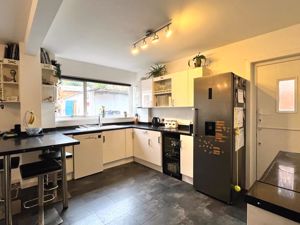 Kitchen- click for photo gallery